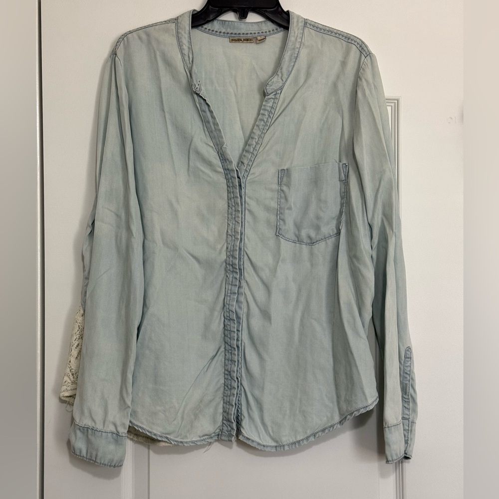 HOLDING HORSES Light Blue Button-Down Shirt Lace Back Country Farm Chic